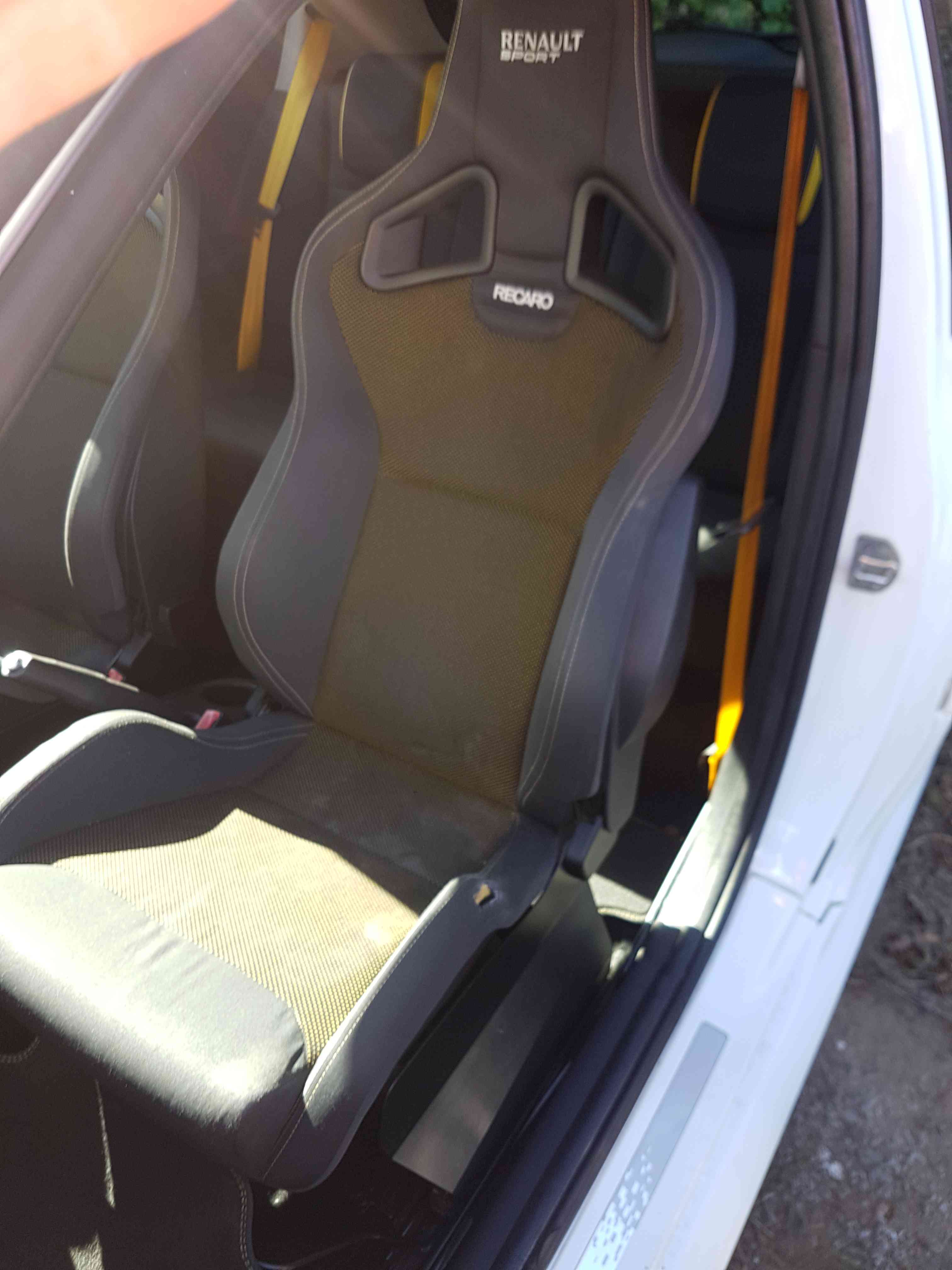Thumb 8 Renault Clio Sport MK3 2005-2012 Recaro Bucket Seats Pair Front
