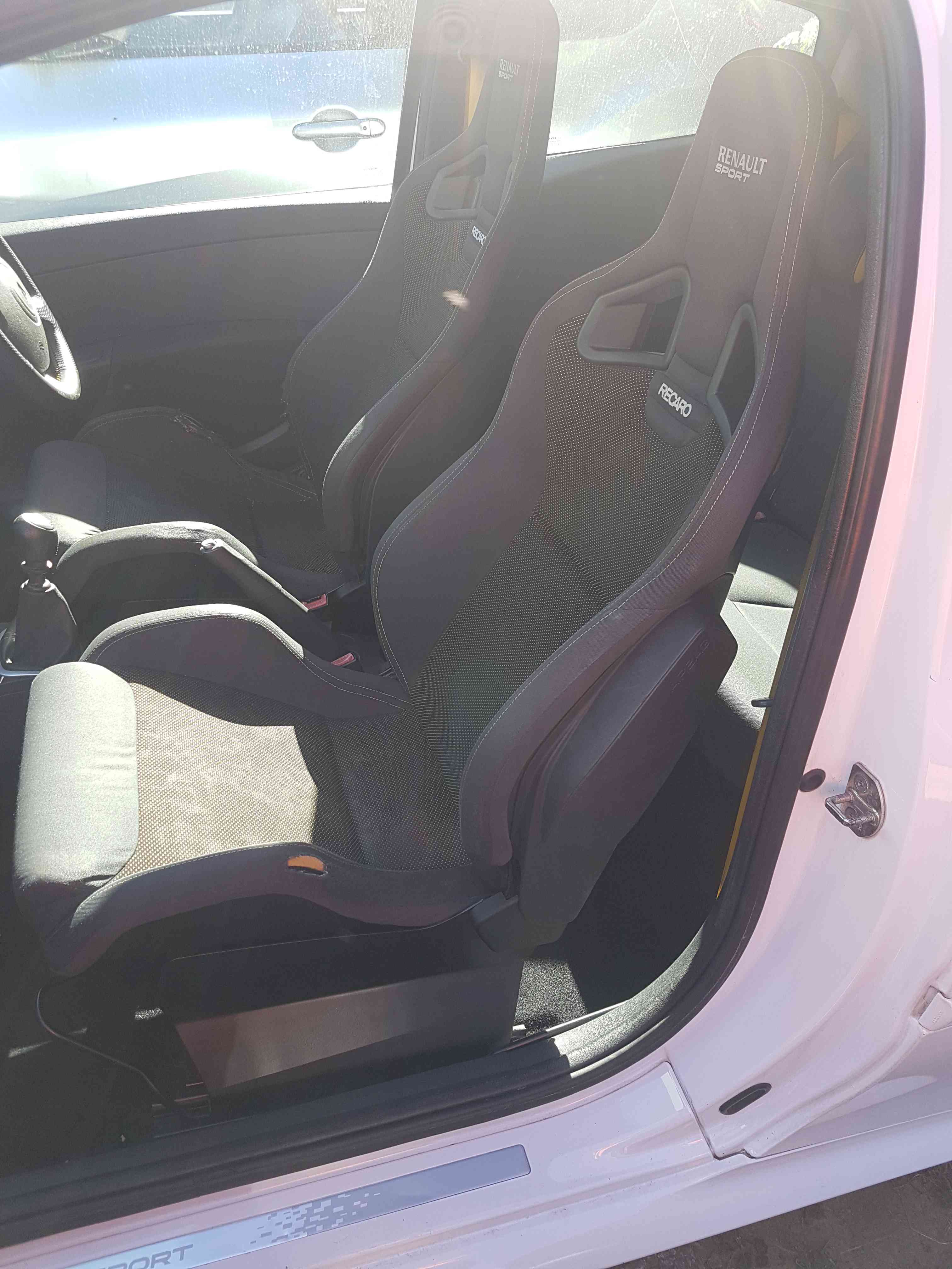 Thumb 10 Renault Clio Sport MK3 2005-2012 Recaro Bucket Seats Pair Front