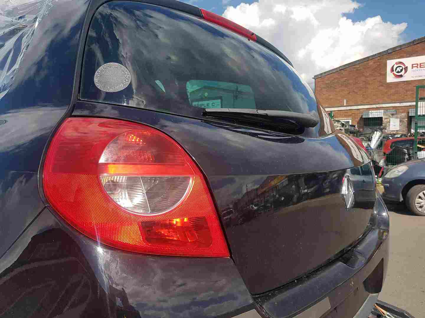 Thumb 3 Renault Clio Sport MK3 2009-2012 197 200 Rear Boot Tailgate Black Tegna