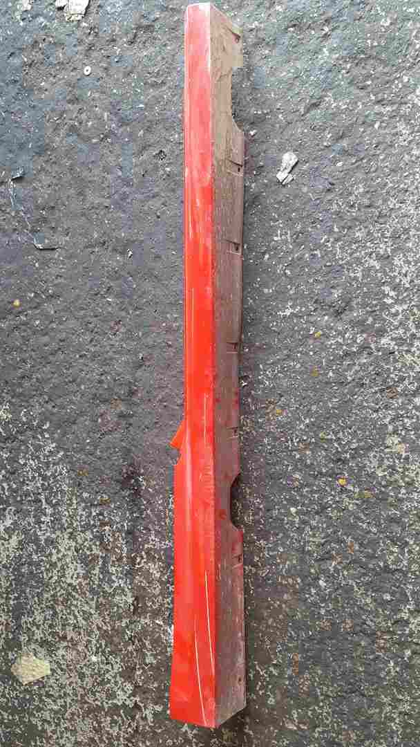 Renault Clio Sport MK3 2009-2012 200 Drivers OSF Front Side Skirt Red OVNNF