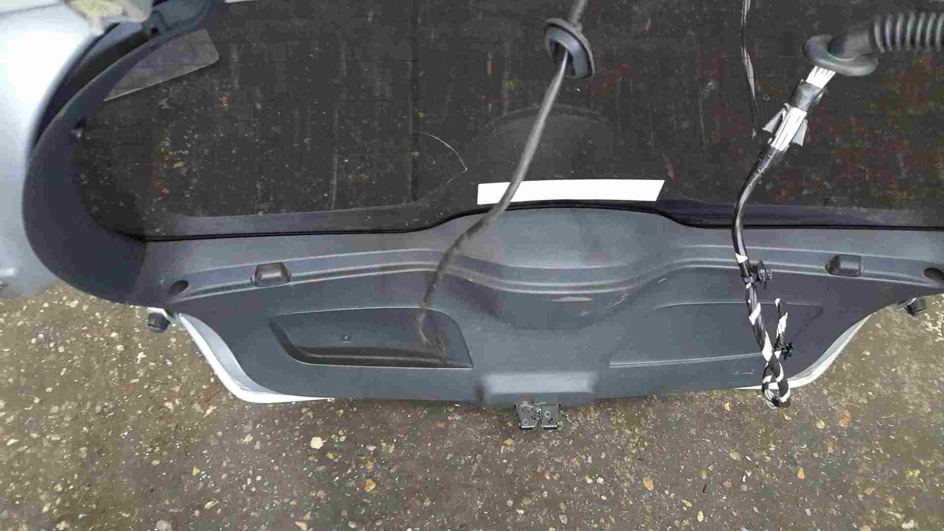 Thumb 2 Renault Clio Sport MK3 2009-2012 200 Rear Tailgate Boot Silver TED69