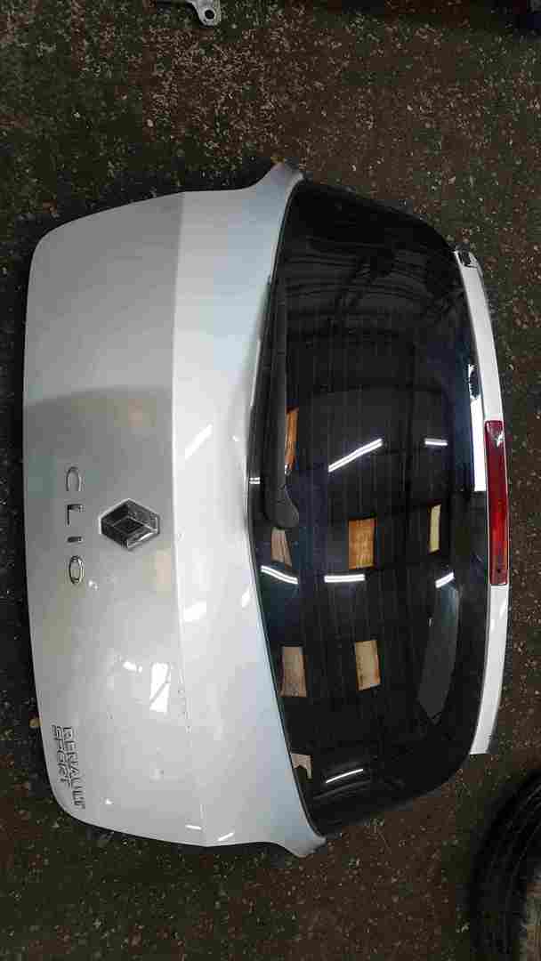 Renault Clio Sport MK3 2009-2012 200 Rear Tailgate Boot Silver TED69