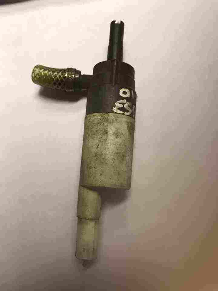 Renault Espace 1997-2003 Windscreen Washer Pump 7700813676