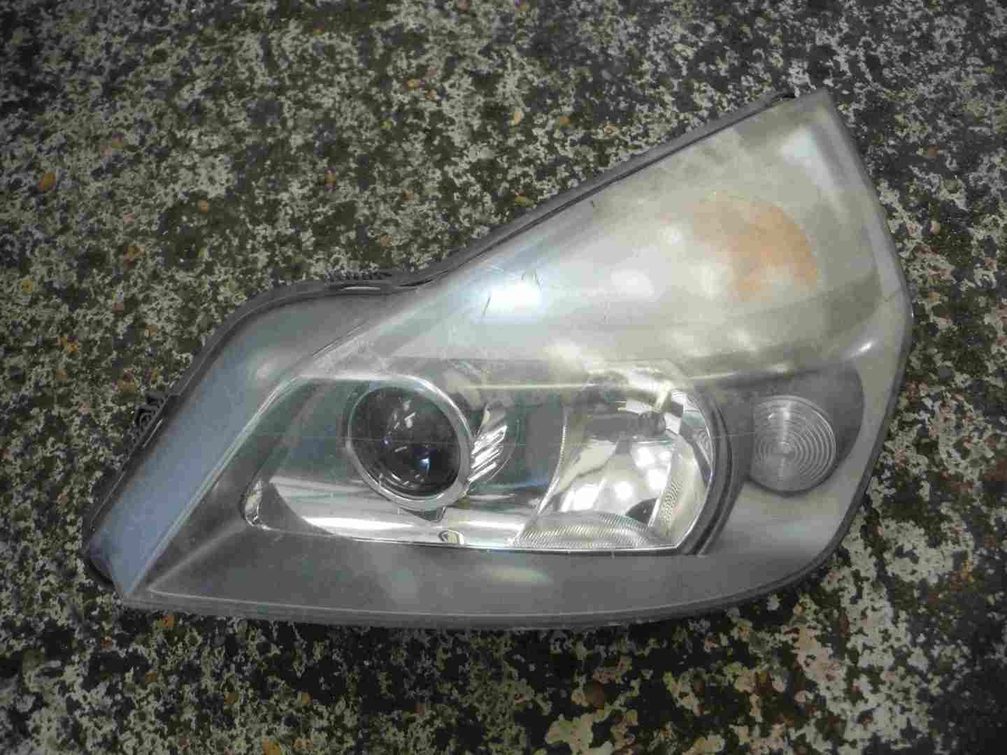 Renault Espace 2003-2006 Passenger NSF Front Headlight Xenon