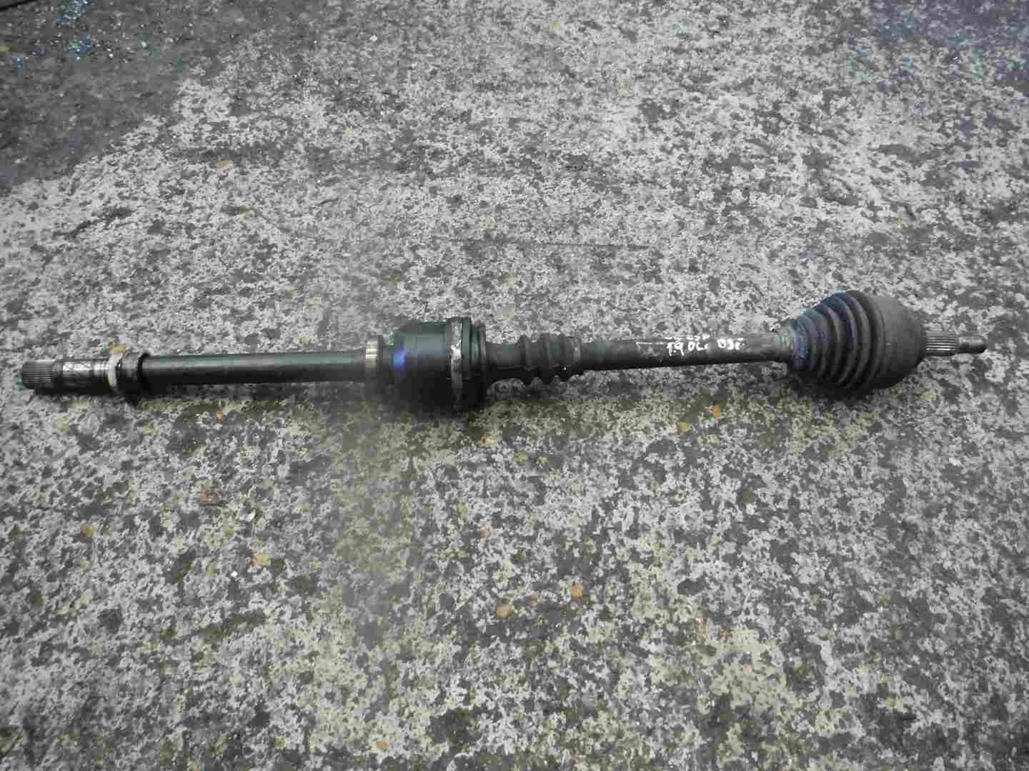 Renault Espace 2003-2013 1.9 dCi Drivers OSF Front Driveshaft 8200387489