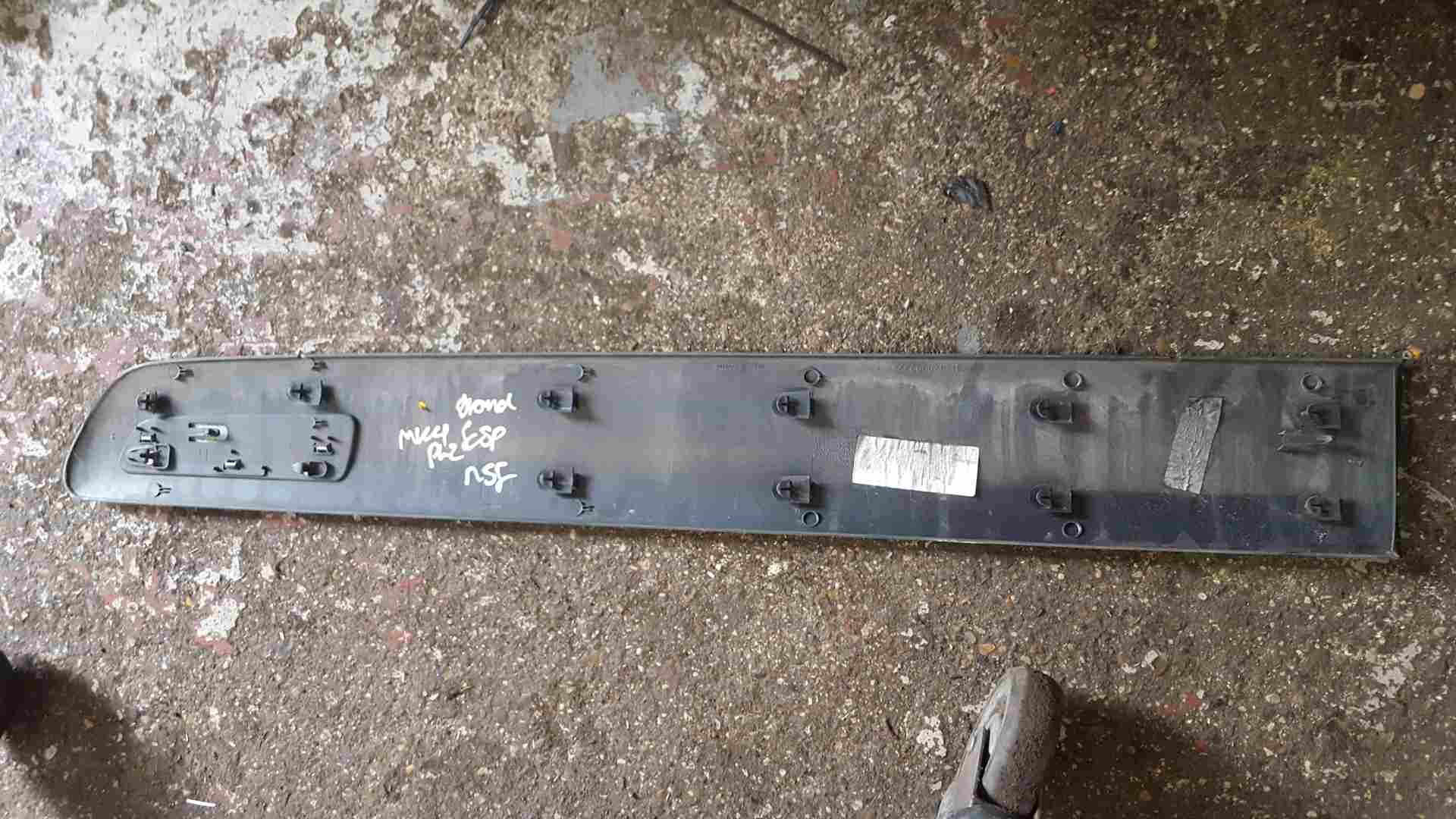 Thumb 3 Renault Espace 2003-2013 2.0 DCI Passenger NSF Front Door Moulding Trim