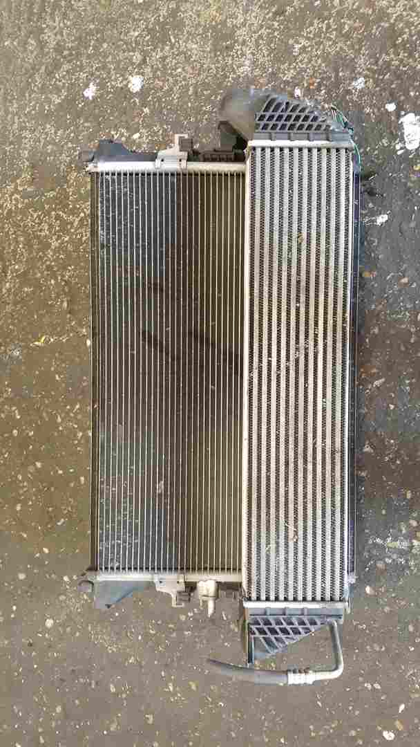 Renault Espace 2003-2013 2.0 DCI Rad Pack Intercooler Radiator FAN 8200292771