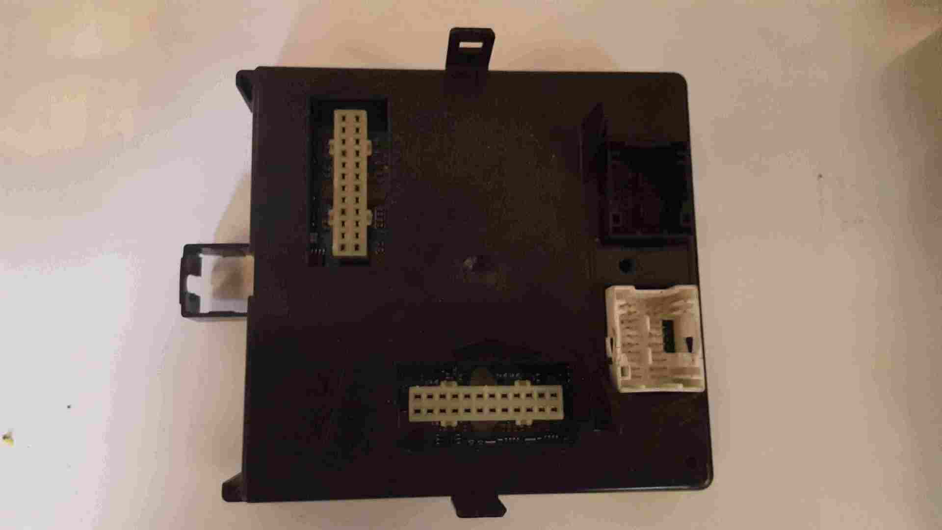 Thumb 3 Renault Espace 2003-2013 2.0 DCi ECU SET UCH BCM Lock Box + 2 Key Cards