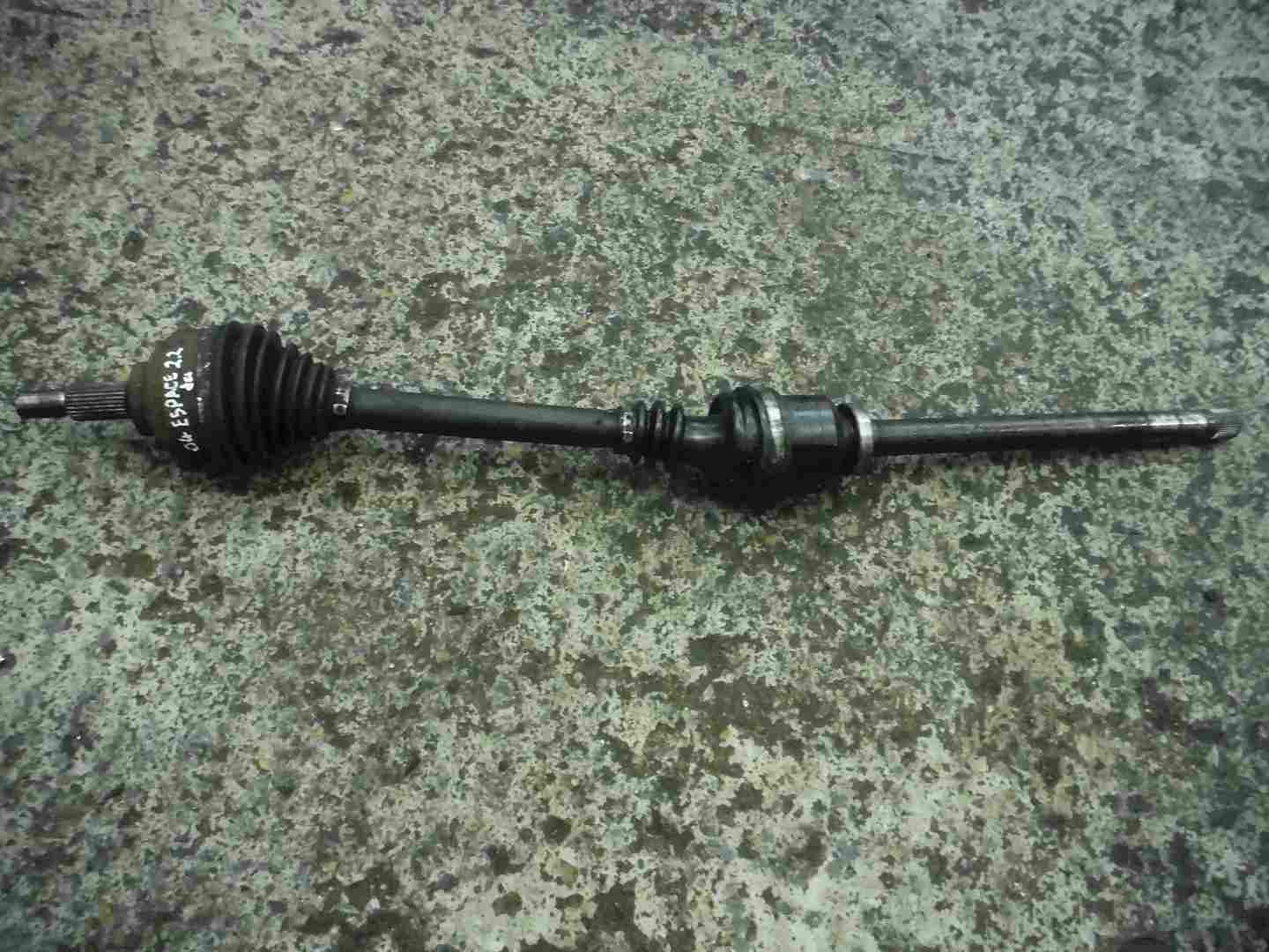 Renault Espace 2003-2013 2.2 dCi Drivers OSF Front Driveshaft 8200133291