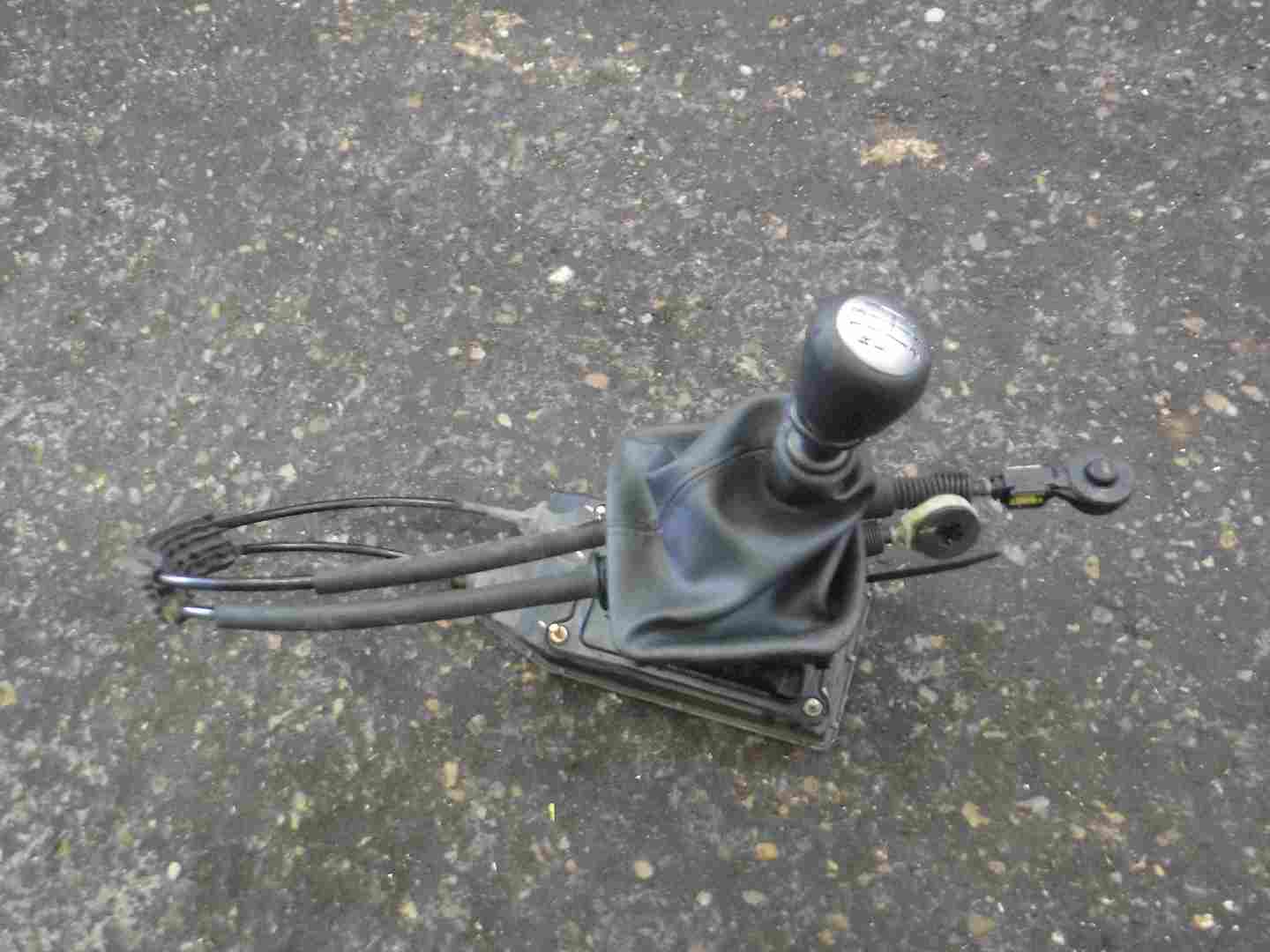 Renault Espace 2003-2013 2.2 dCi Gearstick Mechanism + Cables 8200235293