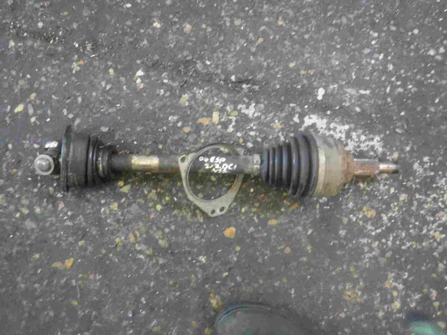 Renault Espace 2003-2013 2.2 dCi Passenger NSF Front Driveshaft 8200226057