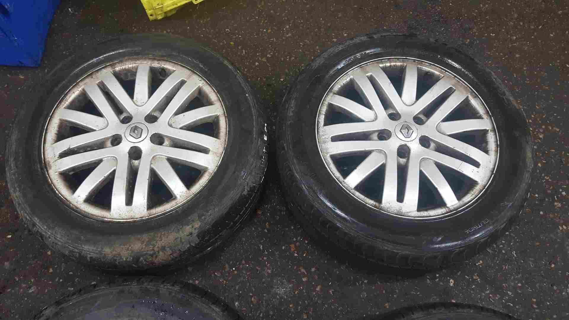 Thumb 5 Renault Espace 2003-2013 Alloy Wheels SET 17 Inch X2 Good Tyres 4/5