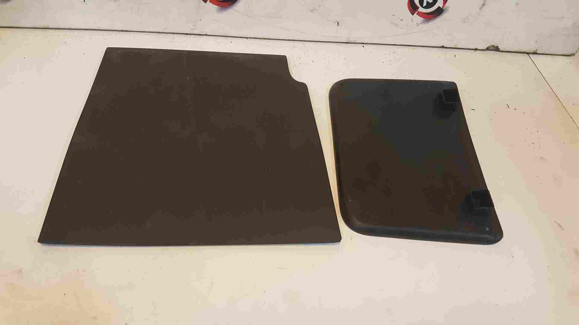 Thumb 3 Renault Espace 2003-2013 Centre Interior Rubber Matt Mats  8200443128