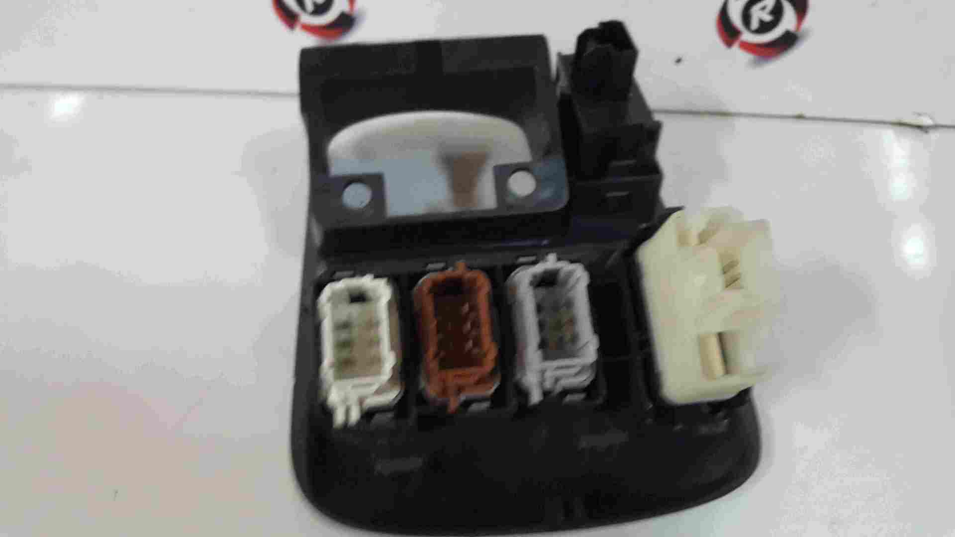 Thumb 2 Renault Espace 2003-2013 Cruise Control Switch ESP Panel