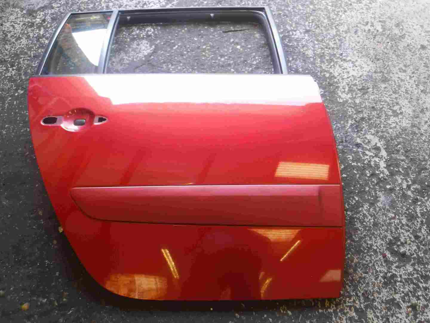 Renault Espace 2003-2013 Drivers OSR Rear Door Red TEB76