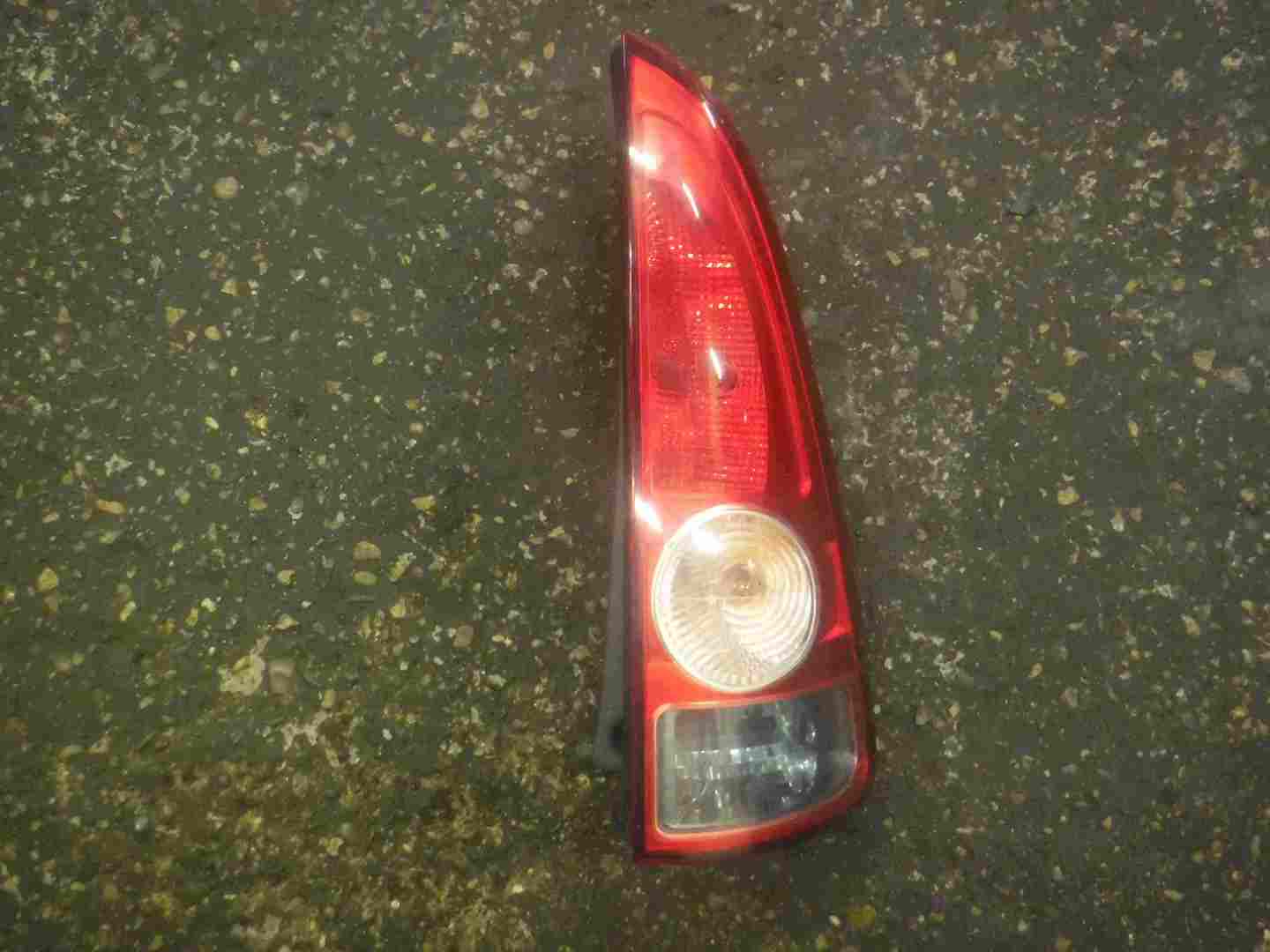 Renault Espace 2003-2013 Drivers OSR Rear Light