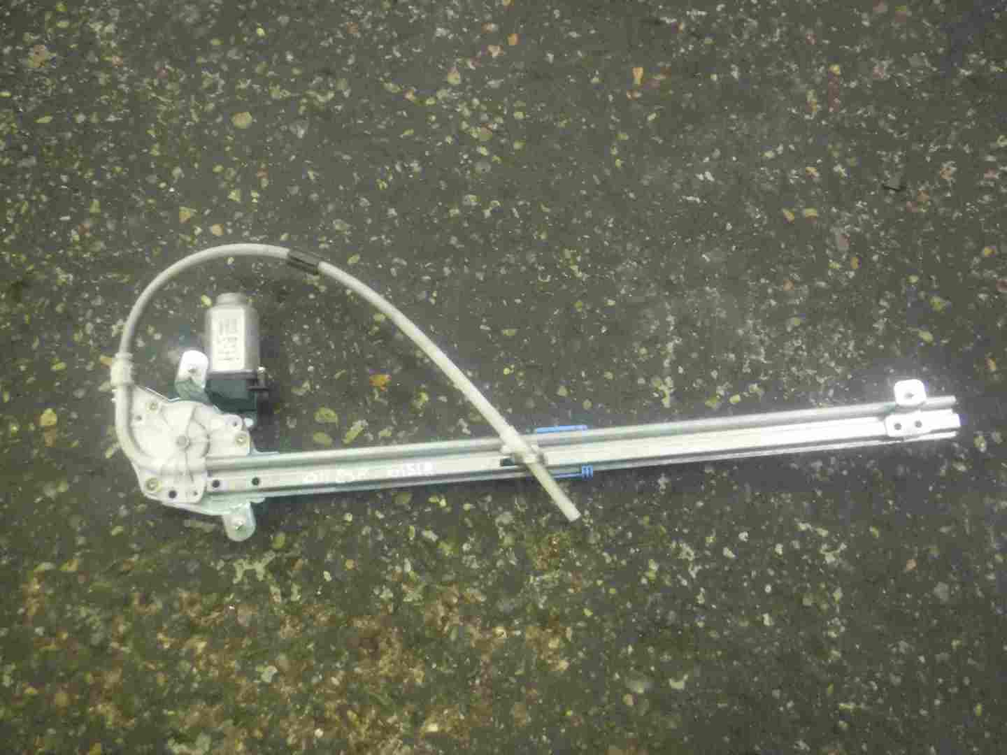 Renault Espace 2003-2013 Drivers OSR Rear Window Motor + Regulator 8200017910