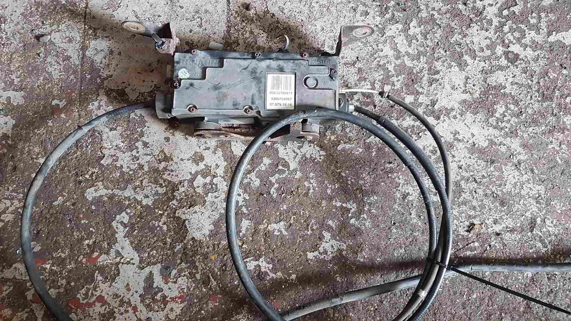 Thumb 2 Renault Espace 2003-2013 Electronic Handbrake Motor + Cables 8200704567