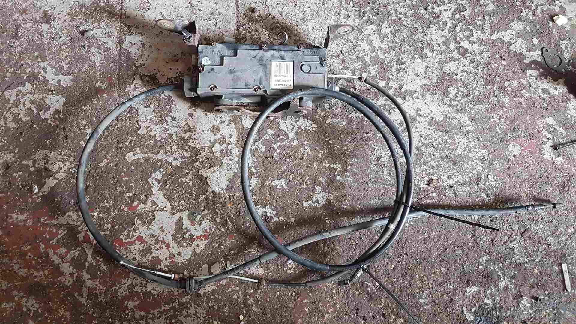 Thumb 3 Renault Espace 2003-2013 Electronic Handbrake Motor + Cables 8200704567