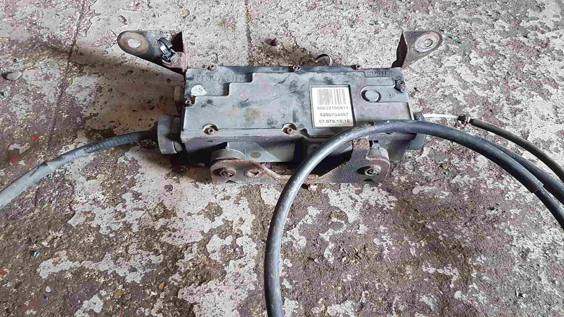 Thumb 4 Renault Espace 2003-2013 Electronic Handbrake Motor + Cables 8200704567