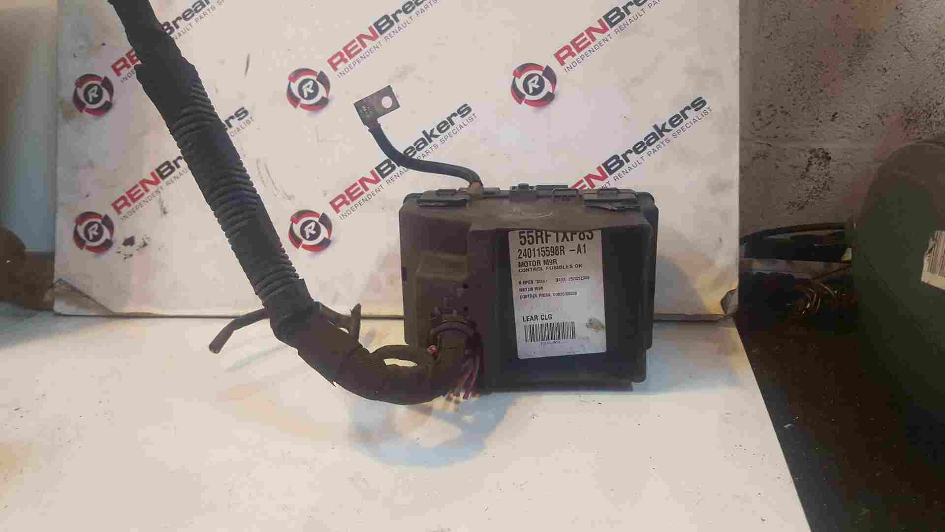 Thumb 4 Renault Espace 2003-2013 Engine Fuse Relay BOX 240115598R M9r 