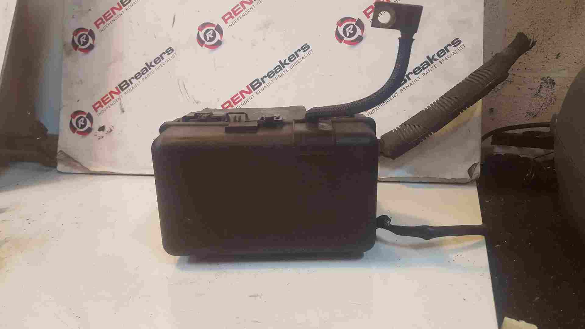 Renault Espace 2003-2013 Engine Fuse Relay BOX 240115598R M9r 