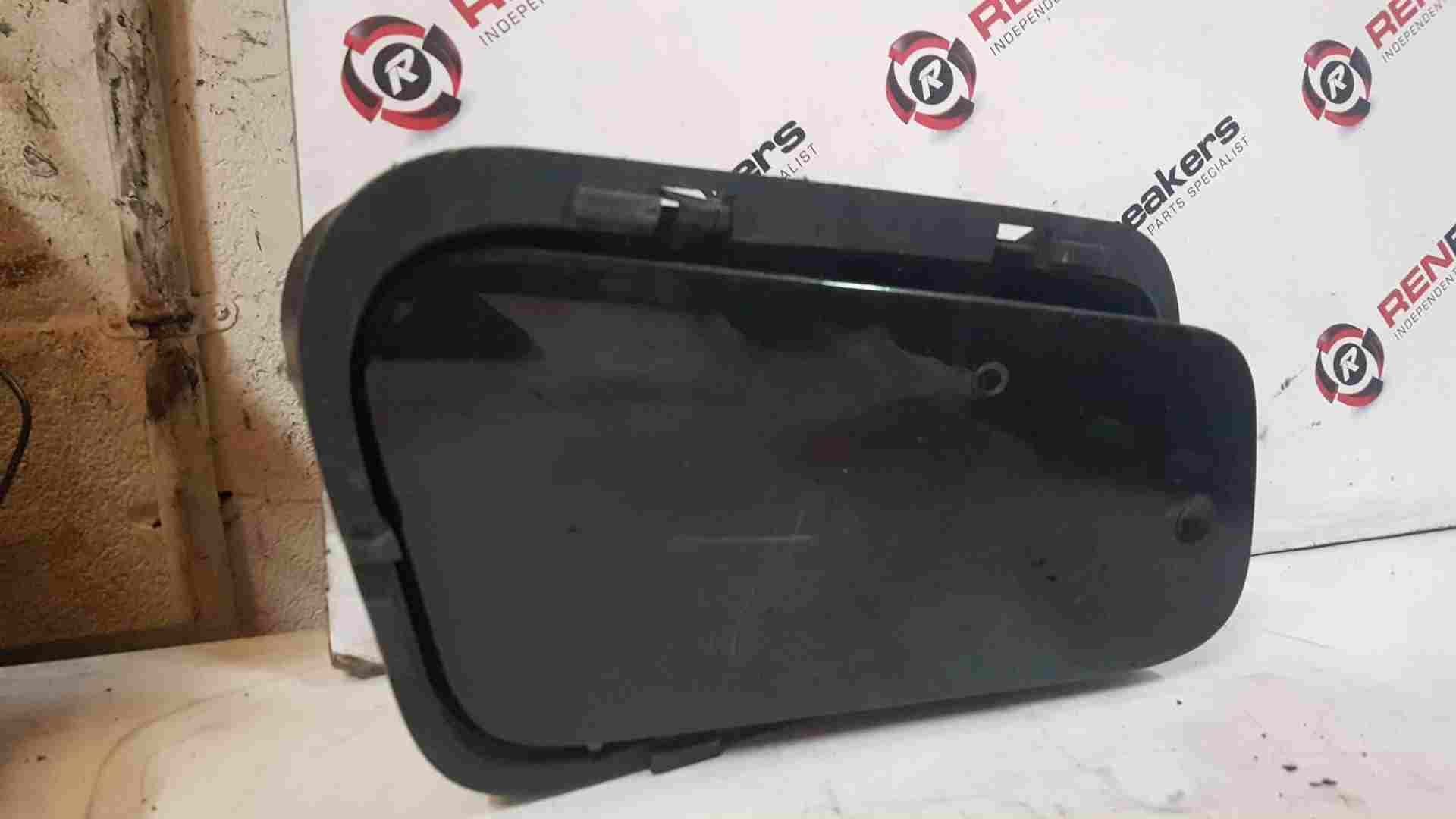 Thumb 2 Renault Espace 2003-2013 Fuel Flap + Cover Black 676 8200100985