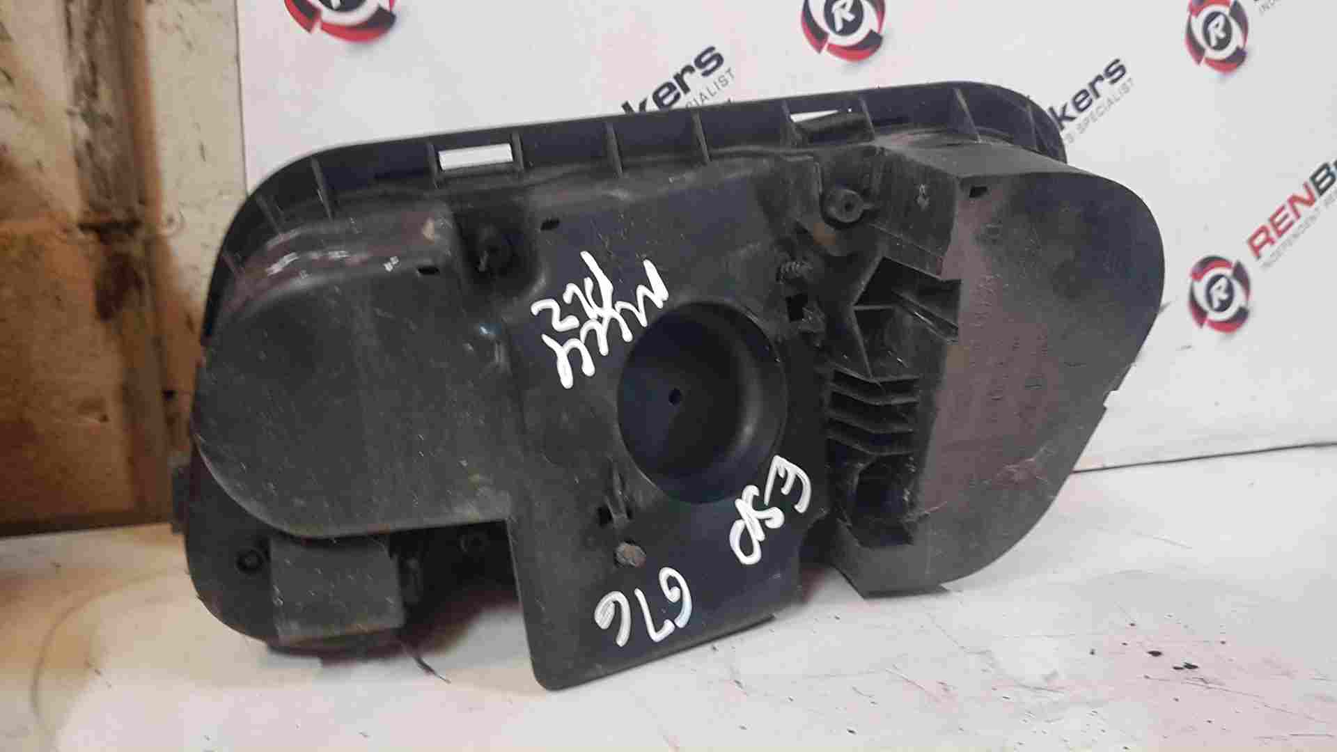 Thumb 3 Renault Espace 2003-2013 Fuel Flap + Cover Black 676 8200100985