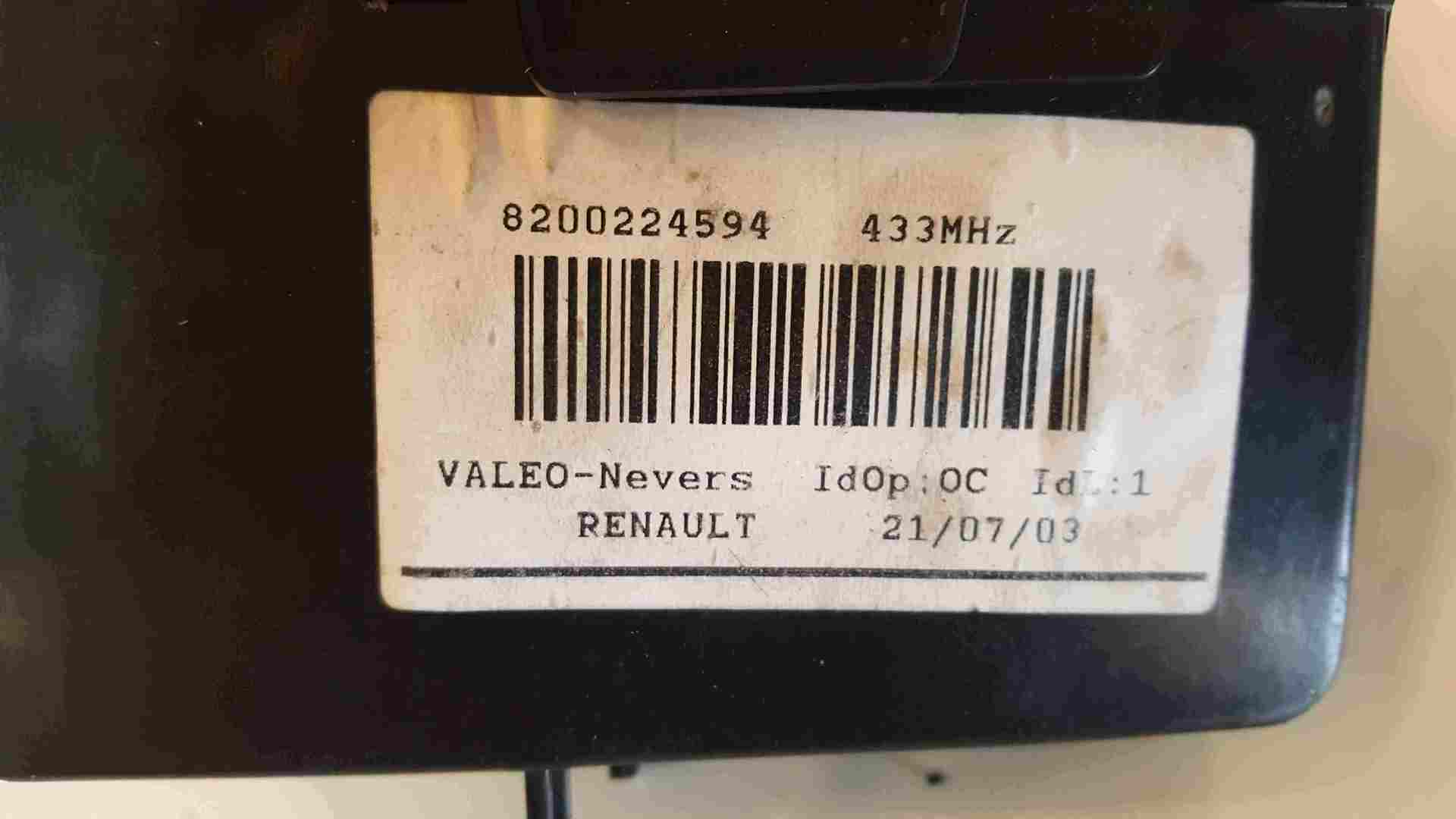 Thumb 2 Renault Espace 2003-2013 Key Card Reader Blue Plug + Trim 8200224594