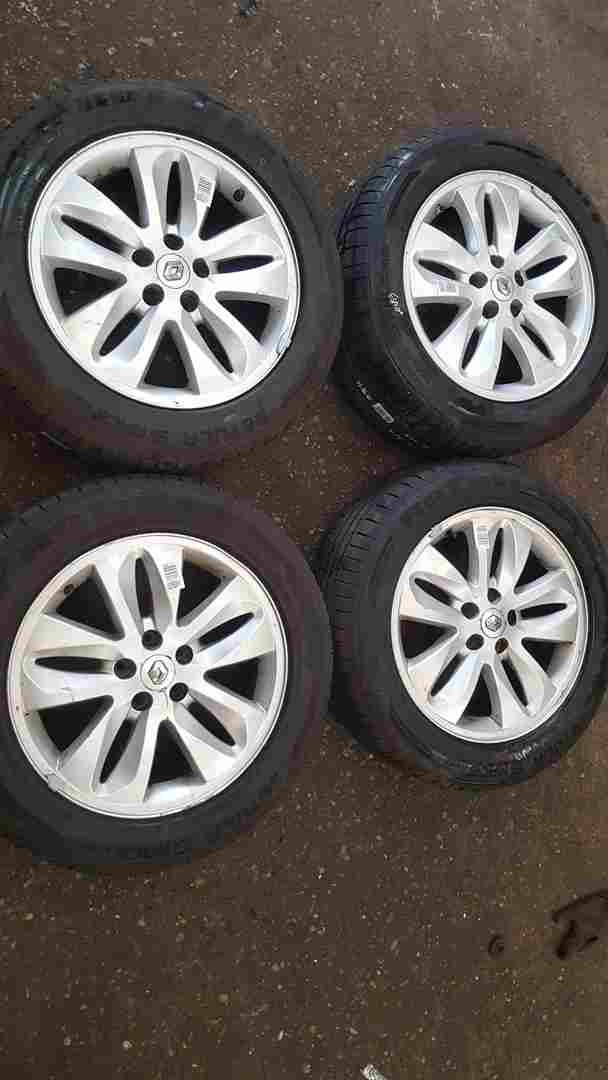 Renault Espace 2003-2013 Novastella Alloy Wheels Set 17inch