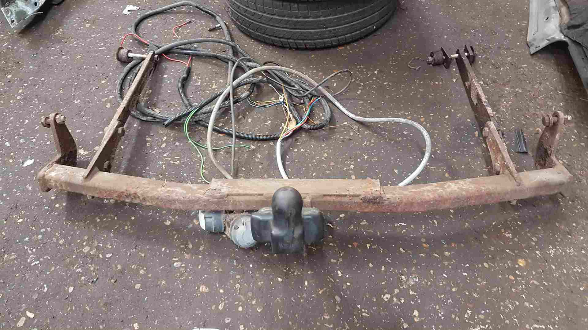 Renault Espace 2003-2013 Rear TOW Bar Complete + Electrics