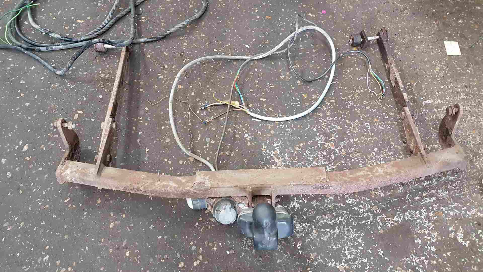 Thumb 5 Renault Espace 2003-2013 Rear TOW Bar Complete + Electrics