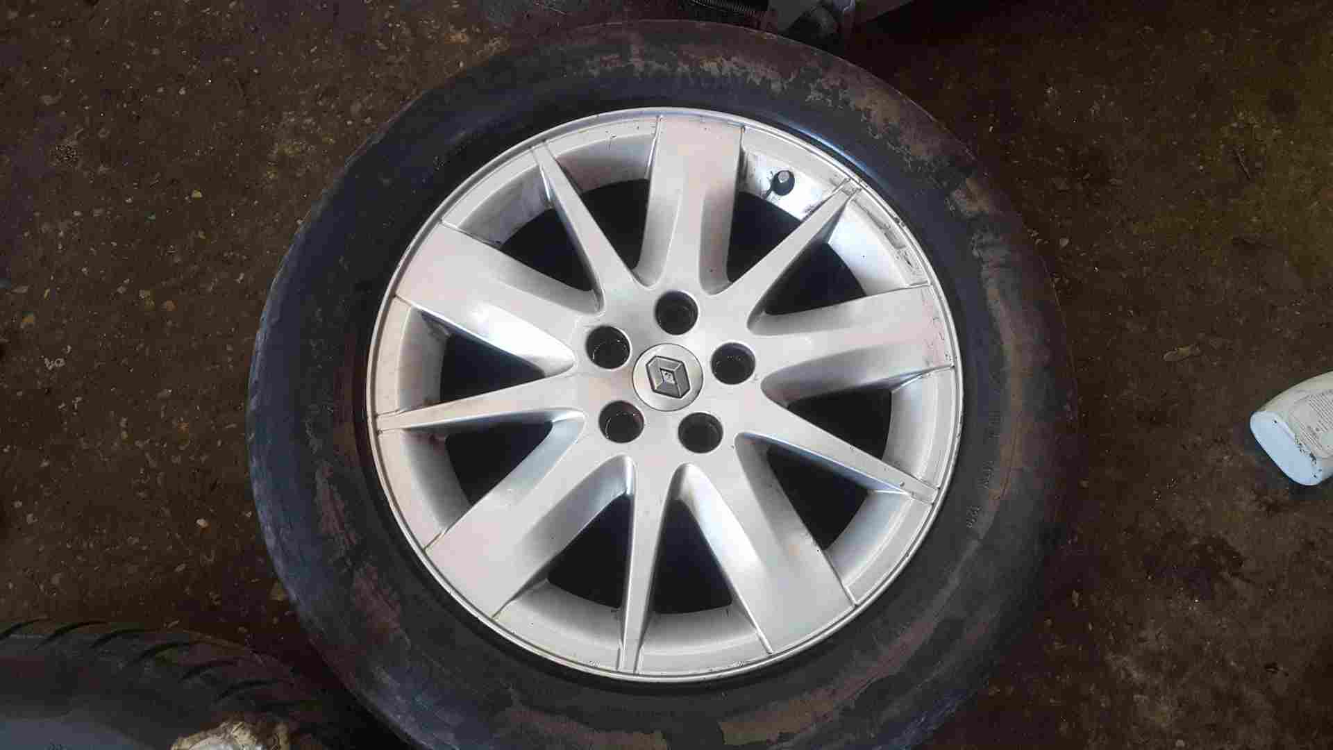Thumb 2 Renault Espace 2003-2013 Tellus Alloy Wheel 17Inch 8200602880 4/5