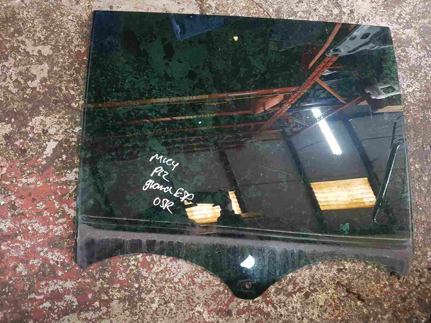 Renault Espace MK4 2003-2013 Drivers OSR Rear Window Glass