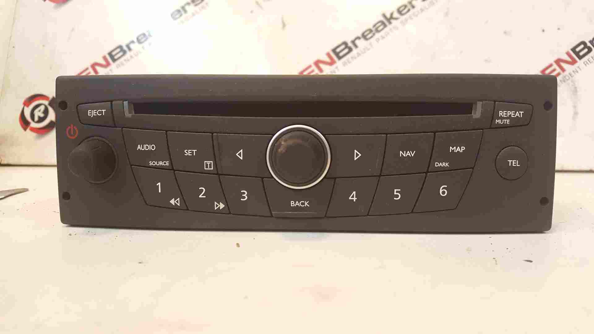 Renault Espace MK4 2006-2013  Cd Player SAT Nav Navigation Radio Player 