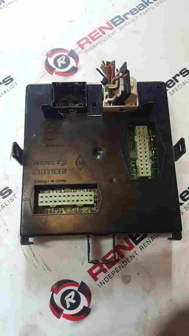 Thumb 4 Renault Espace MK4 2006-2013 Fuse BOX Board 8200660170