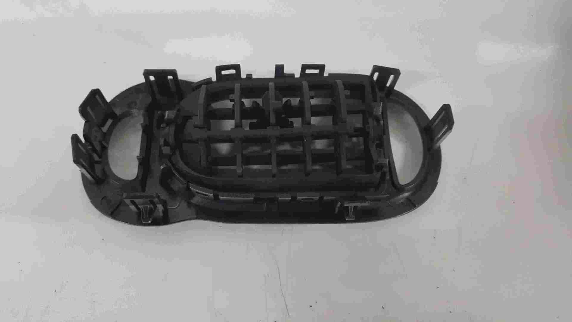 Thumb 5 Renault Grand Modus 2008-2012 Drivers OSF Front Heater Vent