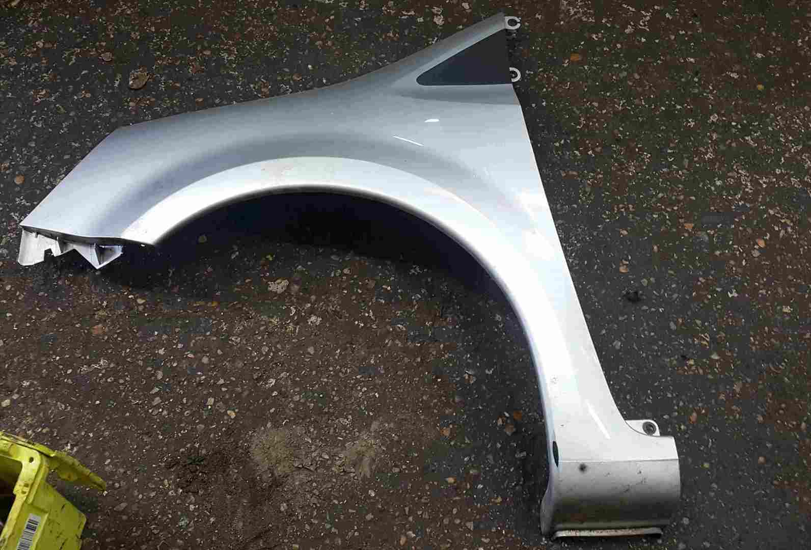 Thumb 3 Renault Grand Modus 2008-2012 Passenger NS Wing Silver TED69