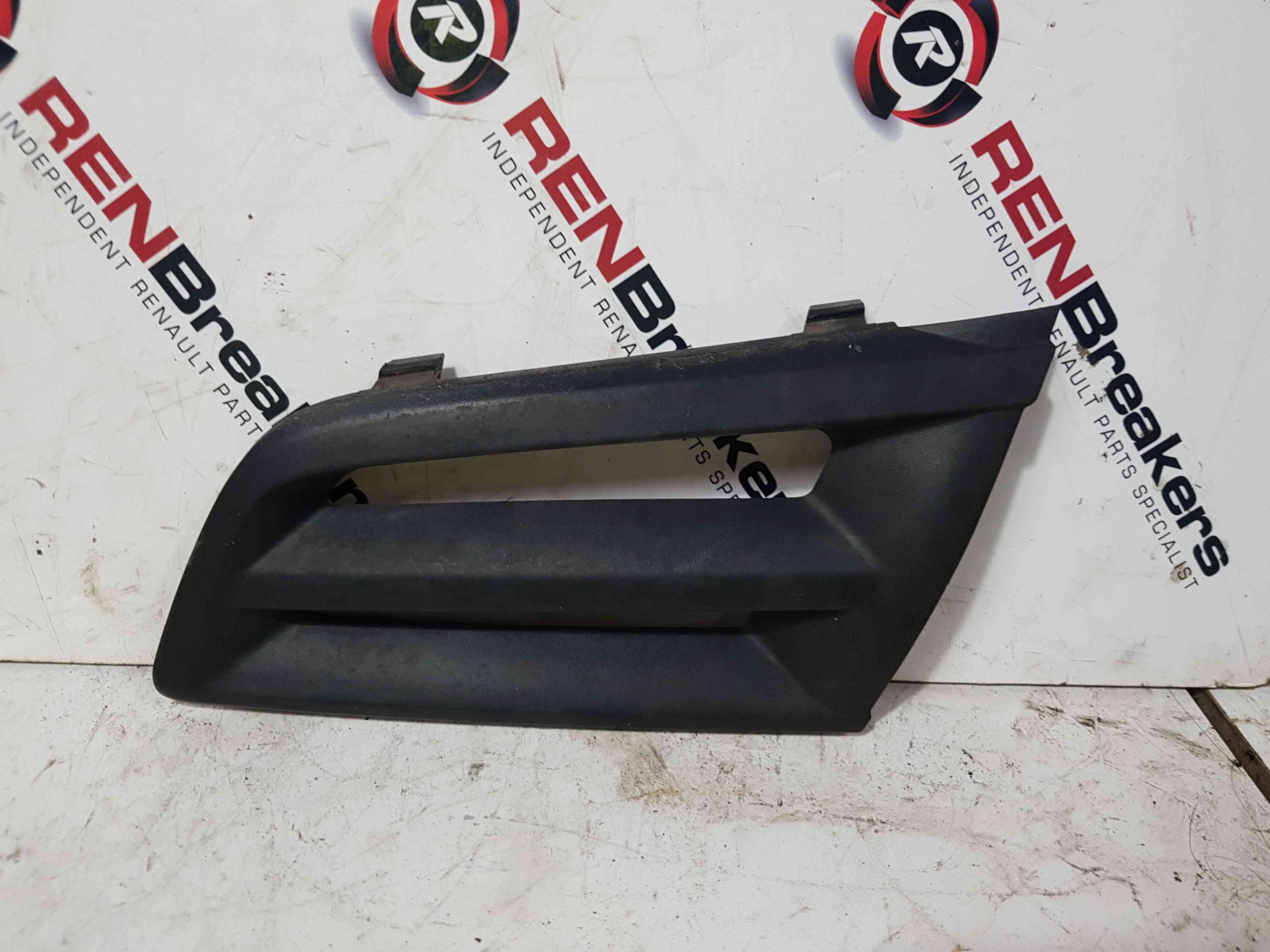 Thumb 2 Renault Grand Modus 2008-2012 Passenger NSF Front Bumper Grill Insert 8200665778