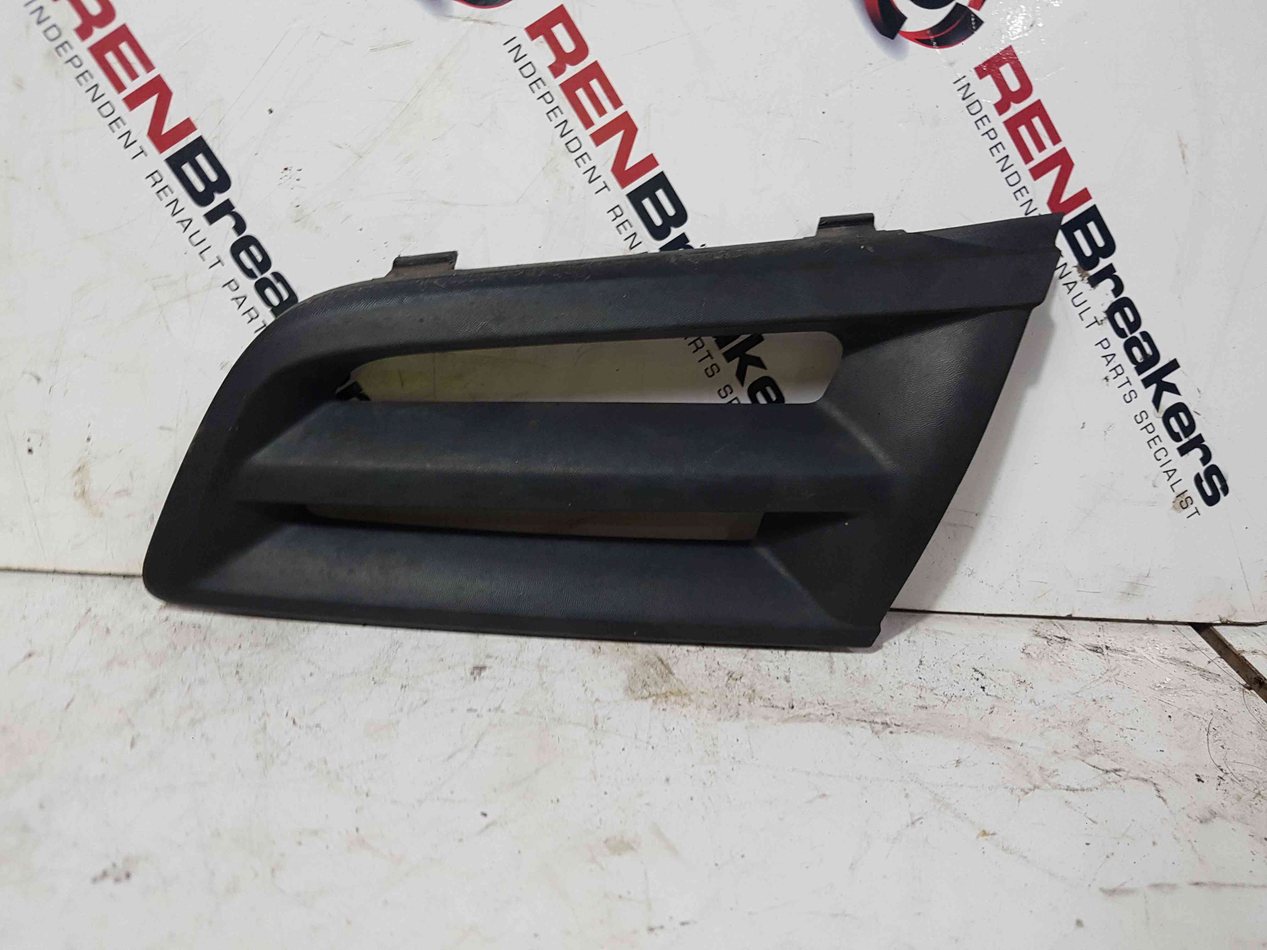 Thumb 3 Renault Grand Modus 2008-2012 Passenger NSF Front Bumper Grill Insert 8200665778