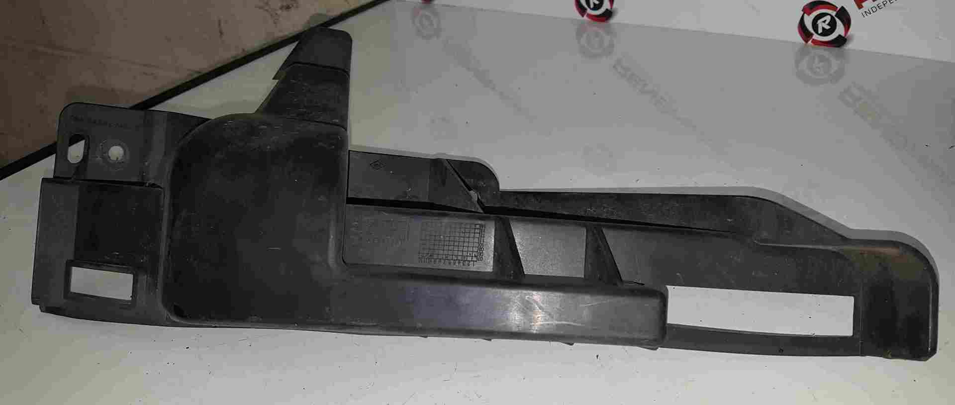 Thumb 2 Renault Grand Modus 2008-2012 Passenger NSF Front Headlight Bracket 8200670285
