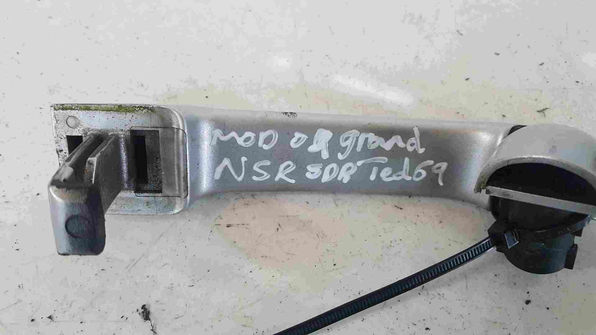 Thumb 2 Renault Grand Modus 2008-2012 Passenger NSR Rear Exterior Door Handle Silver