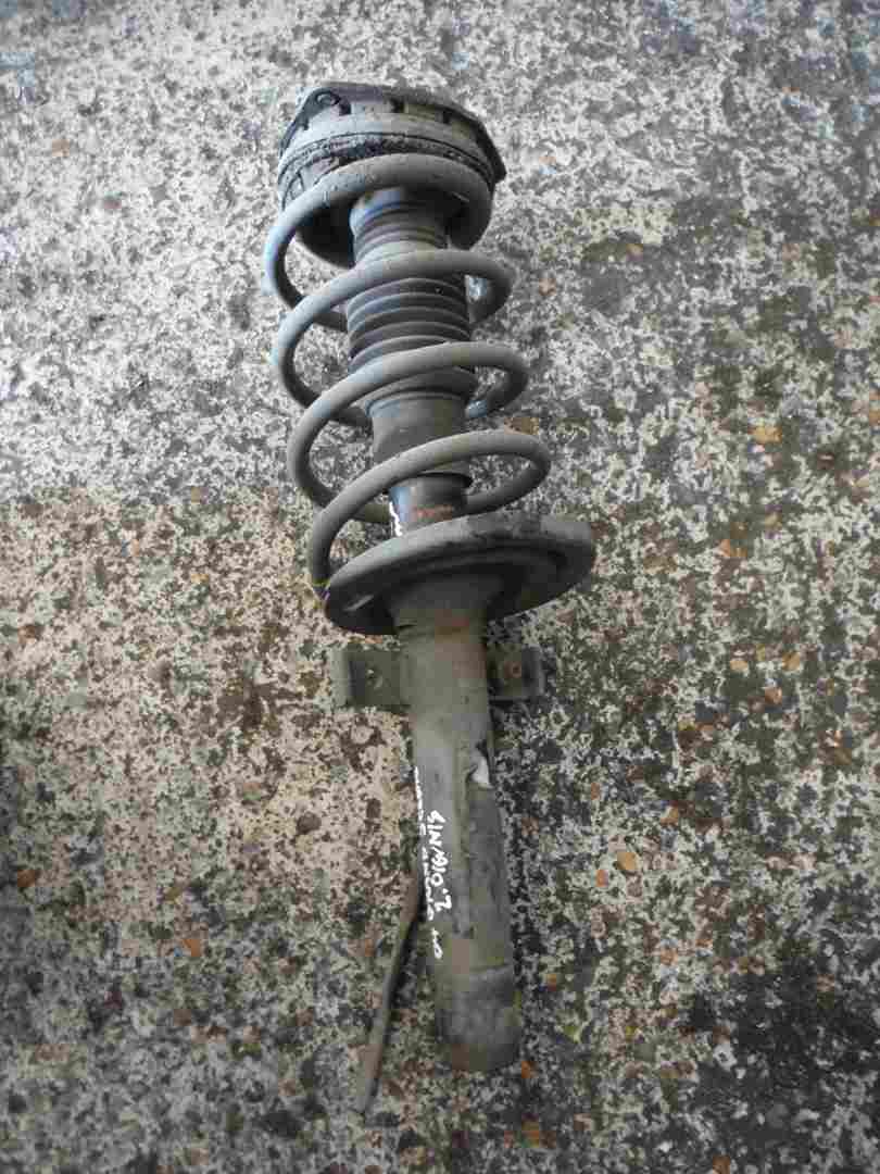 Renault Grand Scenic 2003-2009 1.6 16v NS OS Front Shock Spring Suspension Leg