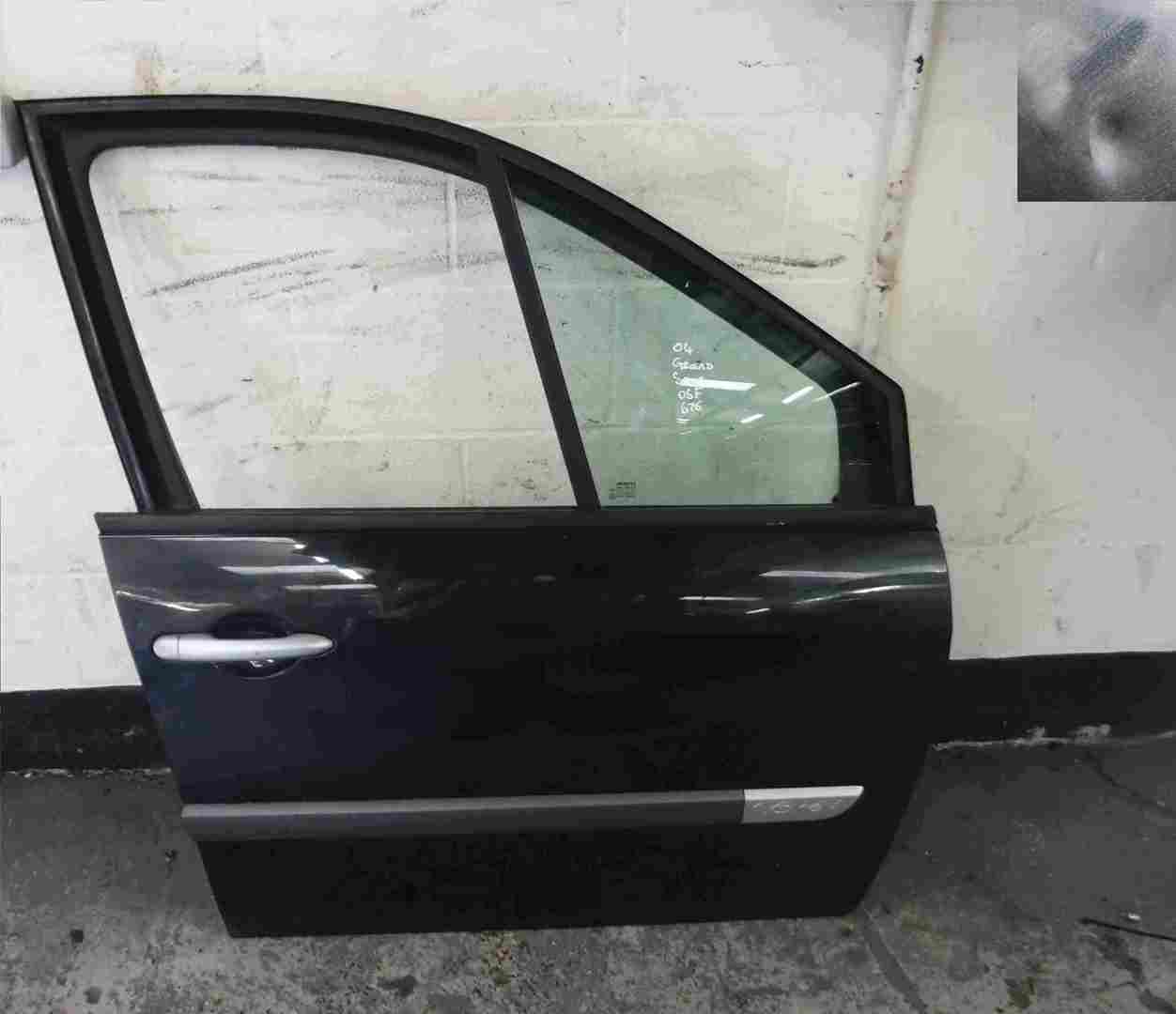 Renault Grand Scenic 2003-2009 Drivers OSF Front Door Black 676