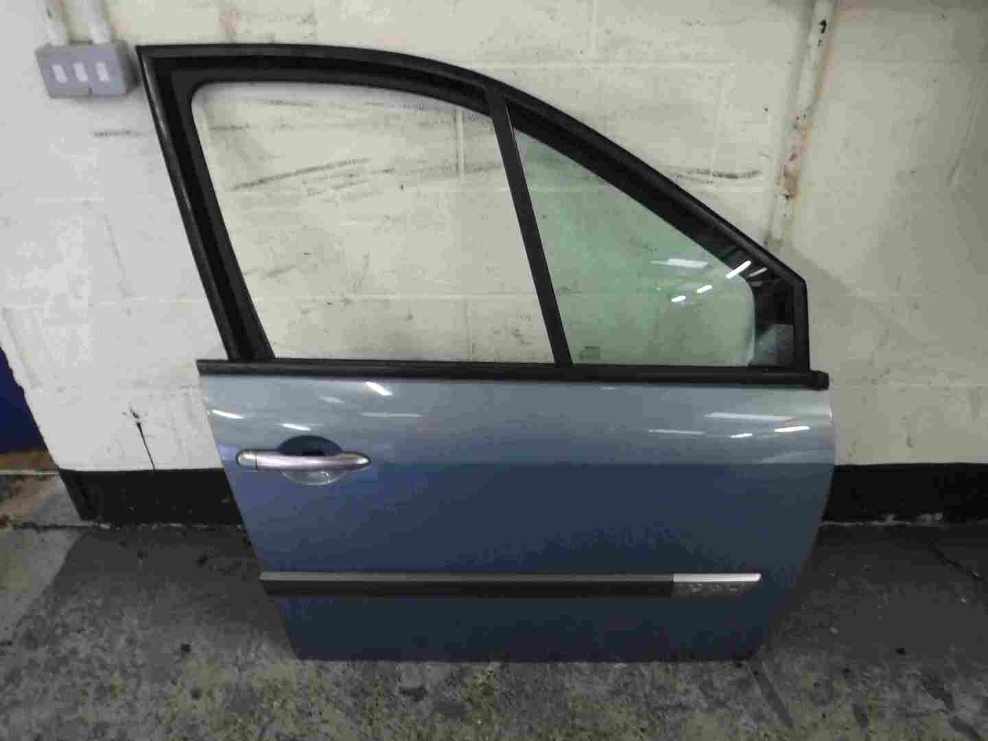 Renault Grand Scenic 2003-2009 Drivers OSF Front Door Blue Purple TED47