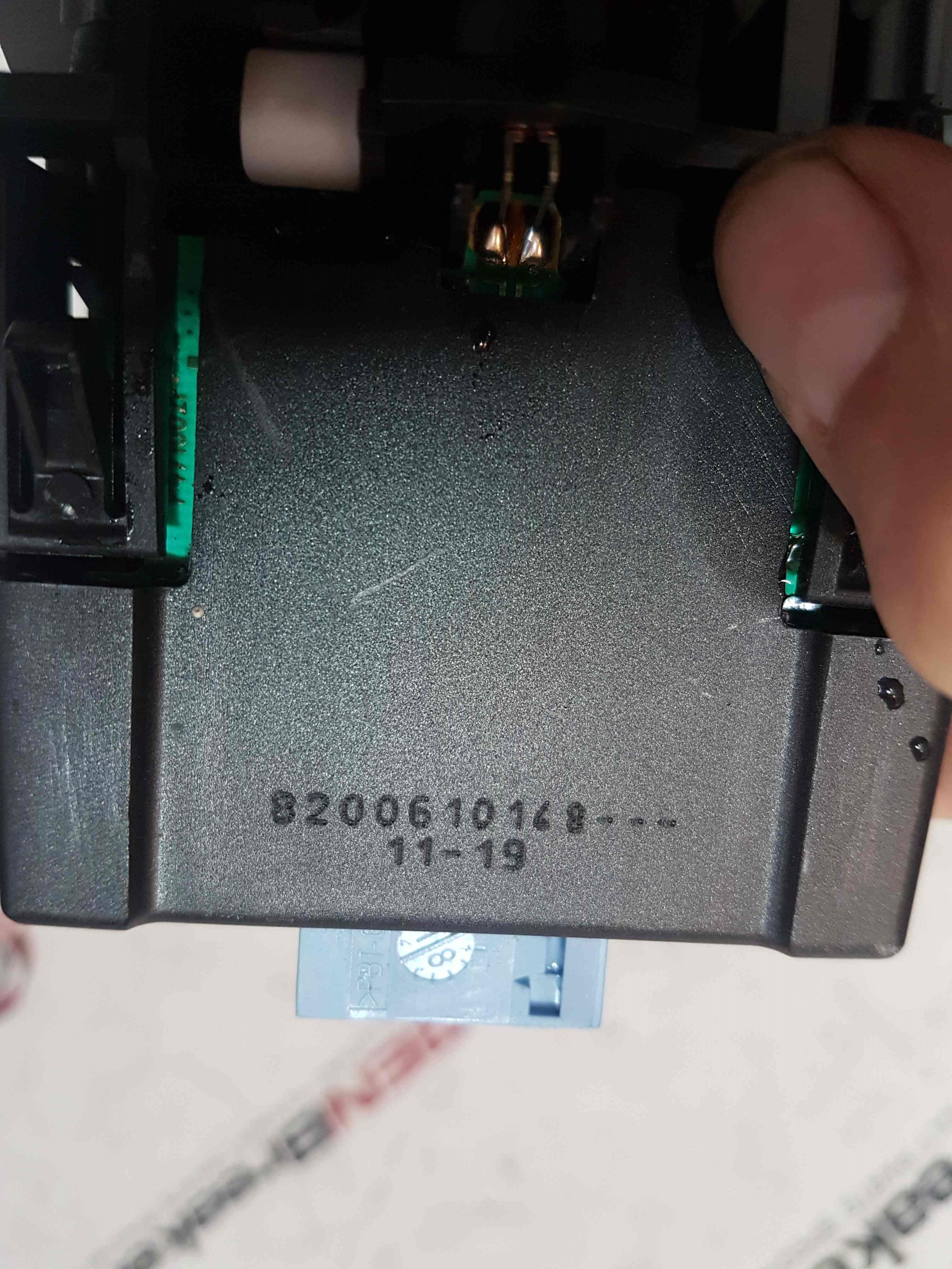 Thumb 4 Renault Grand Scenic 2003-2009 Electronic Handbrake Lever Button Switch 
