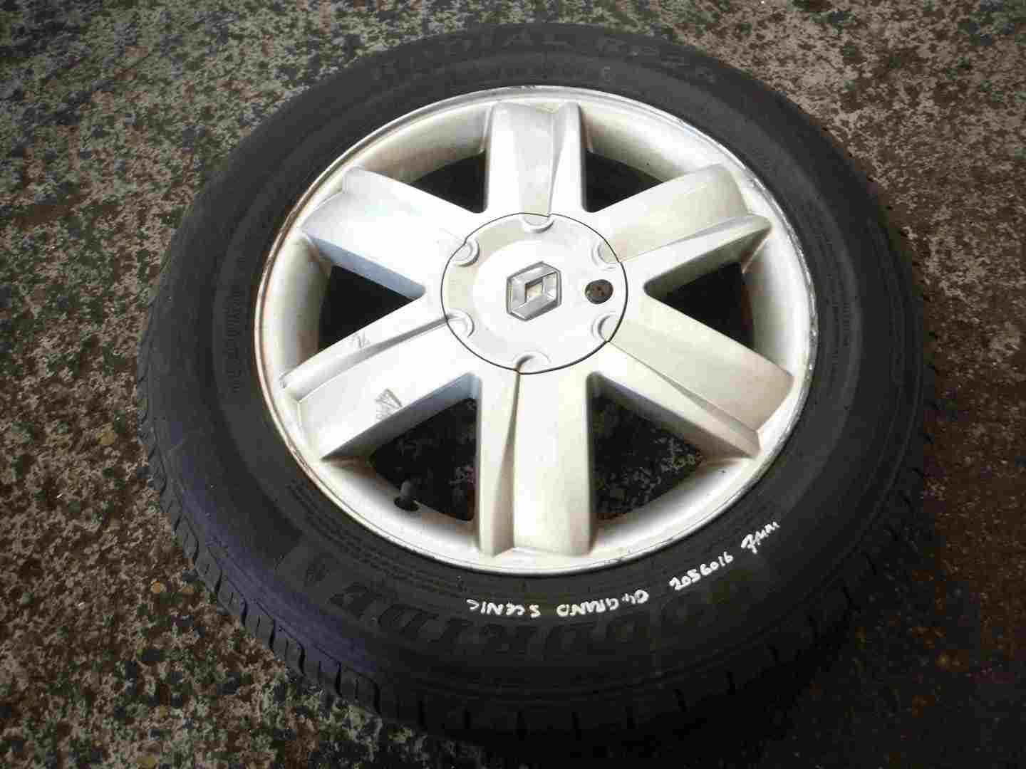 Renault Grand Scenic 2003-2009 Nervastella Alloy Wheel  Tyre 205 60 16 7mm
