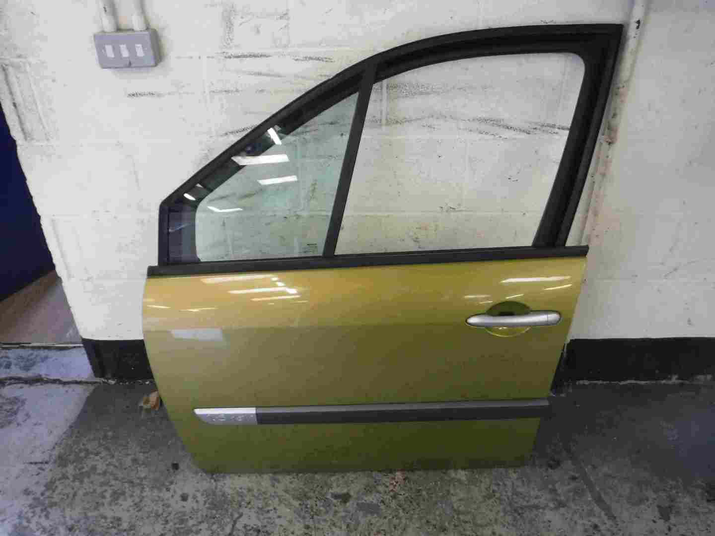 Renault Grand Scenic 2003-2009 Passenger NSF Front Door Gold Yellow TED37