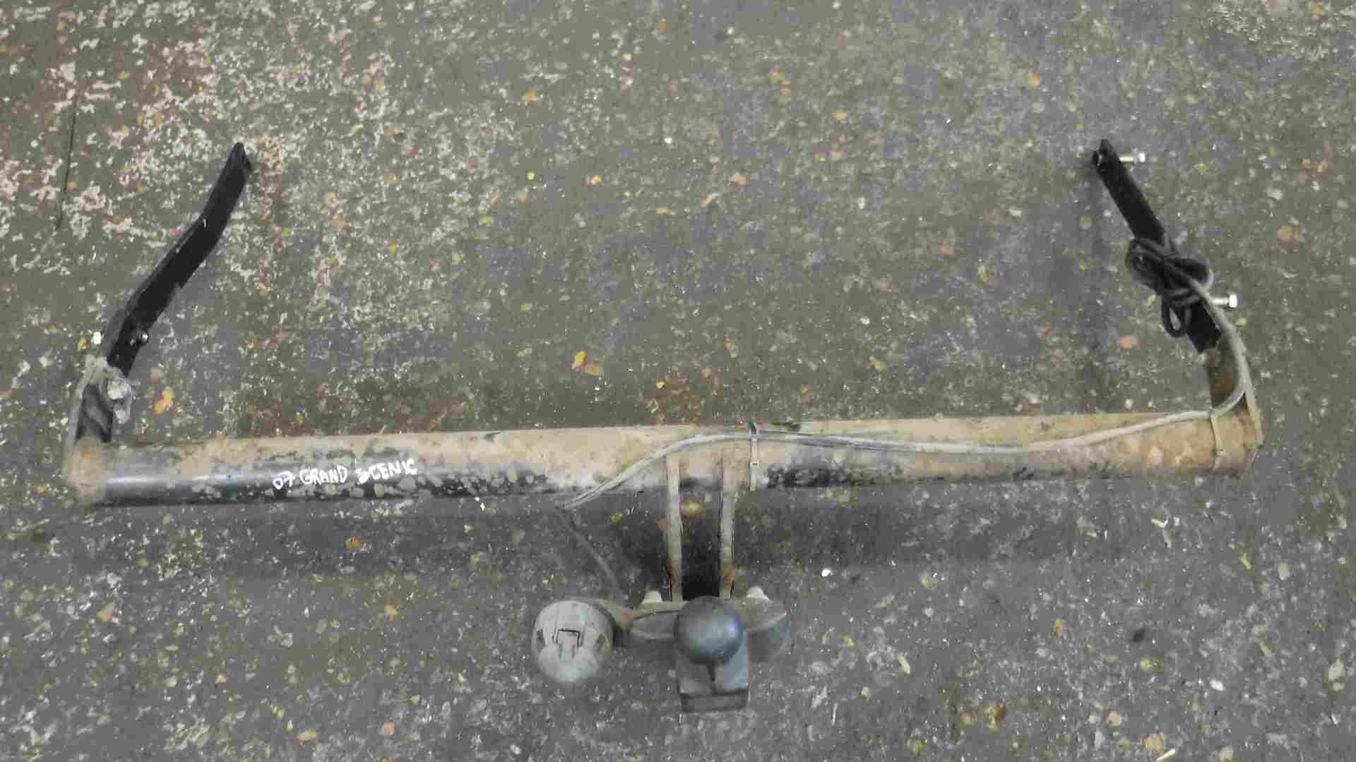 Renault Grand Scenic 2003-2009 Rear Tow Bar Complete