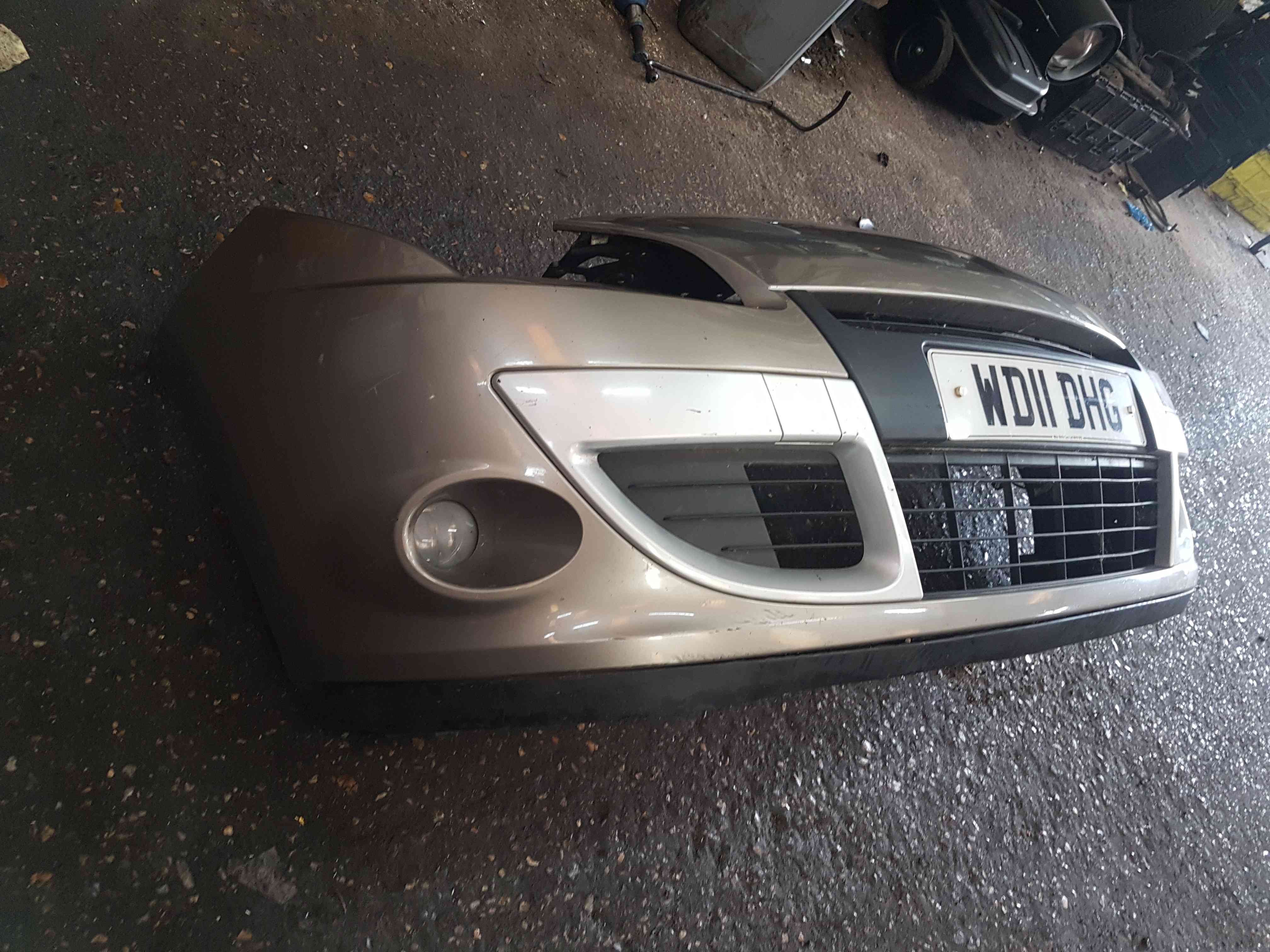 Thumb 4 Renault Grand Scenic MK3 2009-2012 Front Bumper Beige Tehnk
